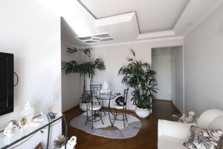 Sala de apartamento à venda com 3 quartos, 75m² em Chácara Seis de Outubro, São Paulo