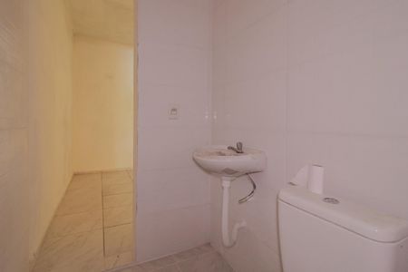 Banheiro de casa para alugar com 1 quarto, 43m² em Vila Feital, Mauá