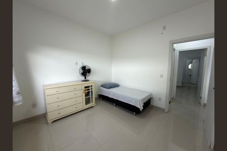Quarto 02 de casa para alugar com 3 quartos, 300m² em Setor Habitacional Vicente Pires, Brasília
