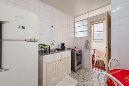 Apartamento à venda com 80m², 3 quartos e sem vagaCozinha