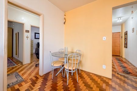 Apartamento à venda com 80m², 3 quartos e sem vagaSala