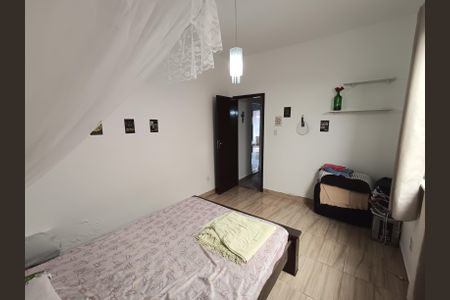 Casa de condomínio para alugar com 200m², 3 quartos e 2 vagasQuarto