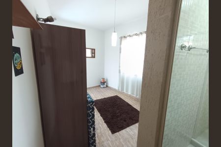 Casa de condomínio para alugar com 200m², 3 quartos e 2 vagasQuarto