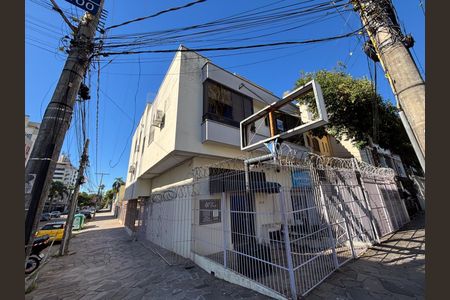 Apartamento à venda com 70m², 2 quartos e 1 vaga Apartamento à venda com 70m², 2 quartos e 1 vagaFachada