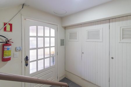 Apartamento à venda com 70m², 2 quartos e 1 vaga Apartamento à venda com 70m², 2 quartos e 1 vagaEntrada