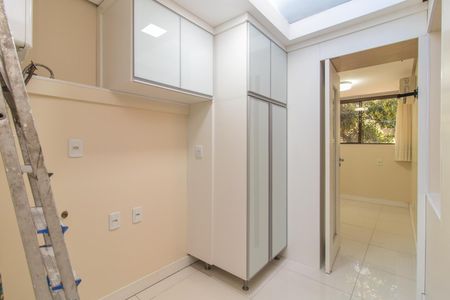 Apartamento à venda com 70m², 2 quartos e 1 vaga Apartamento à venda com 70m², 2 quartos e 1 vagaCozinha e Área de Serviço