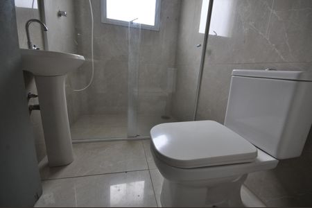 Casa para alugar com 580m², 3 quartos e 3 vagasBanheiro Social