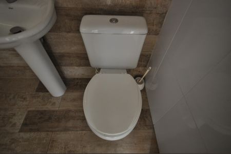 Casa para alugar com 580m², 3 quartos e 3 vagasBanheiro de serviço