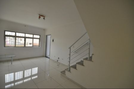 Sala de casa para alugar com 3 quartos, 580m² em Vila Mazzei, São Paulo
