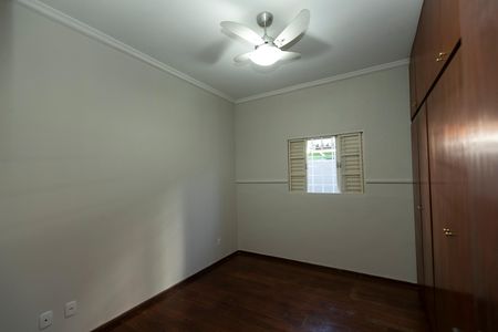 Casa para alugar com 104m², 2 quartos e 2 vagas Casa para alugar com 104m², 2 quartos e 2 vagasQUARTO 2