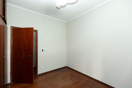Casa para alugar com 104m², 2 quartos e 2 vagas Casa para alugar com 104m², 2 quartos e 2 vagasQUARTO 2
