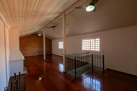 Casa para alugar com 104m², 2 quartos e 2 vagas Casa para alugar com 104m², 2 quartos e 2 vagasSALÃO PAVIMENTO SUPERIOR