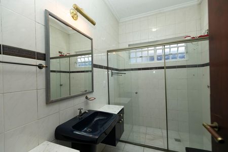 Casa para alugar com 104m², 2 quartos e 2 vagas Casa para alugar com 104m², 2 quartos e 2 vagasBANHEIRO