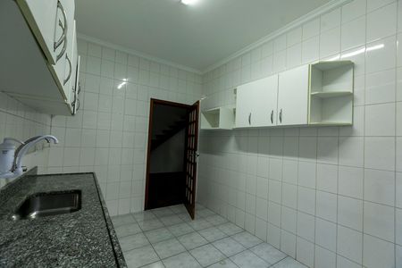 Casa para alugar com 104m², 2 quartos e 2 vagas Casa para alugar com 104m², 2 quartos e 2 vagasCOZINHA