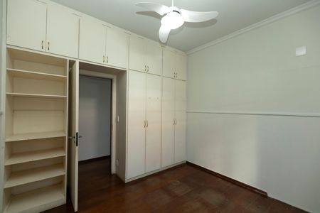 Casa para alugar com 104m², 2 quartos e 2 vagas Casa para alugar com 104m², 2 quartos e 2 vagasQUARTO 1