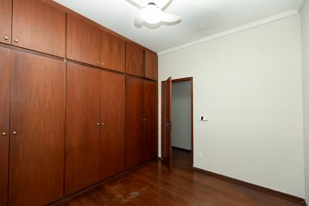 Casa para alugar com 104m², 2 quartos e 2 vagas Casa para alugar com 104m², 2 quartos e 2 vagasQUARTO 2