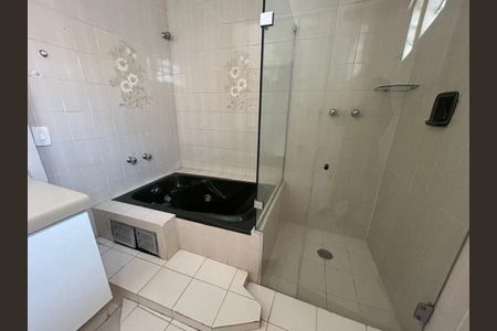Casa à venda com 167m², 3 quartos e 2 vagas