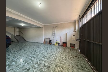 Casa à venda com 220m², 4 quartos e 5 vagas