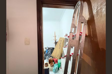 Casa à venda com 220m², 4 quartos e 5 vagas