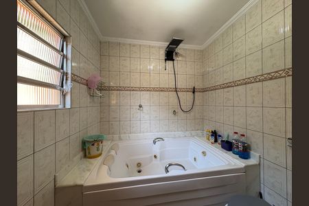 Casa à venda com 220m², 4 quartos e 5 vagas