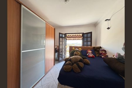 Casa à venda com 220m², 4 quartos e 5 vagas