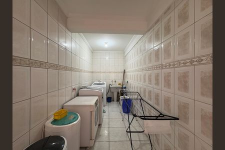 Casa à venda com 220m², 4 quartos e 5 vagas