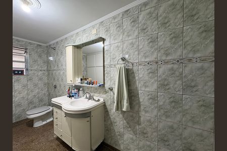 Casa à venda com 220m², 4 quartos e 5 vagas