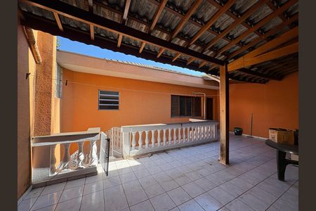 Casa à venda com 220m², 4 quartos e 5 vagas