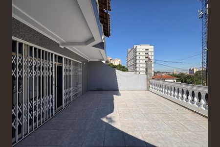 Casa à venda com 220m², 4 quartos e 5 vagas