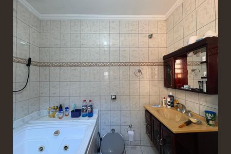 Casa à venda com 220m², 4 quartos e 5 vagas