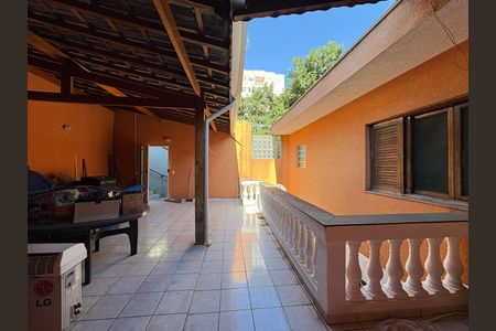 Casa à venda com 220m², 4 quartos e 5 vagas