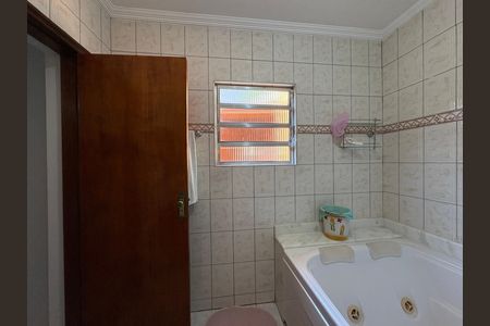 Casa à venda com 220m², 4 quartos e 5 vagas