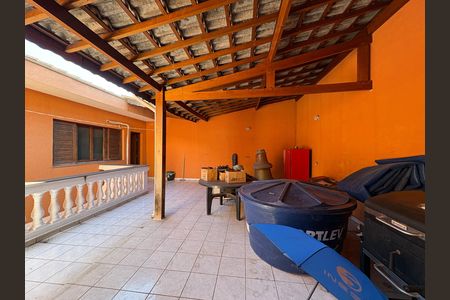 Casa à venda com 220m², 4 quartos e 5 vagas