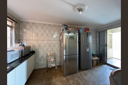 Casa à venda com 220m², 4 quartos e 5 vagas