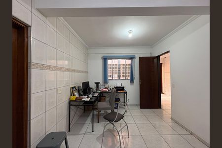 Casa à venda com 220m², 4 quartos e 5 vagas