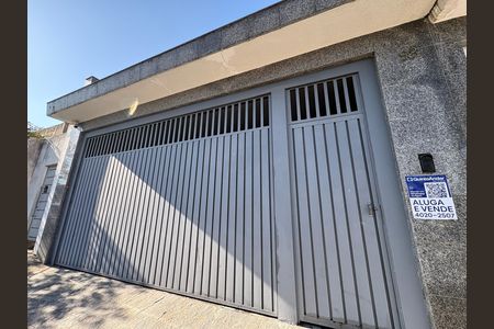 Casa à venda com 220m², 4 quartos e 5 vagas