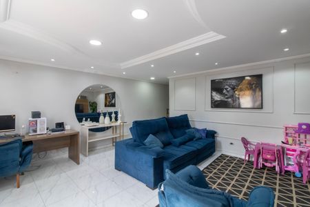 Casa para alugar com 330m², 3 quartos e 7 vagas Casa para alugar com 330m², 3 quartos e 7 vagasSala
