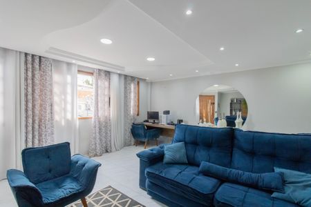 Casa para alugar com 330m², 3 quartos e 7 vagas Casa para alugar com 330m², 3 quartos e 7 vagasSala