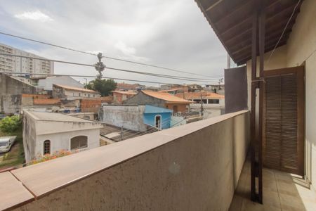 Casa para alugar com 330m², 3 quartos e 7 vagas Casa para alugar com 330m², 3 quartos e 7 vagasSacada Quarto 2