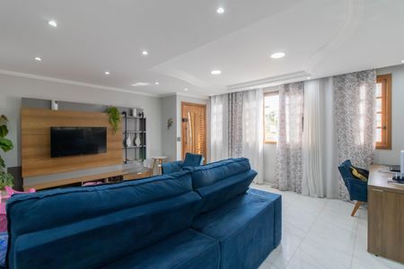 Casa para alugar com 330m², 3 quartos e 7 vagas Casa para alugar com 330m², 3 quartos e 7 vagasSala