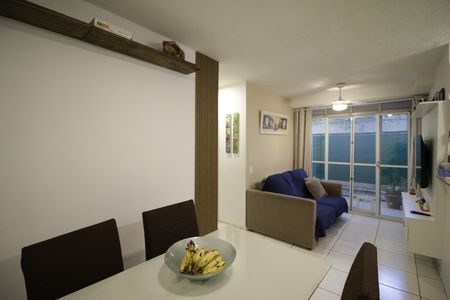Sala de apartamento à venda com 2 quartos, 55m² em Curicica, Rio de Janeiro
