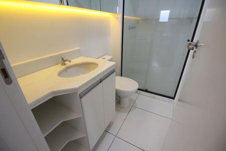Apartamento à venda com 57m², 2 quartos e 1 vagaBanheiro Social