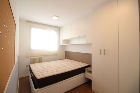 Apartamento à venda com 57m², 2 quartos e 1 vagaQuarto 2