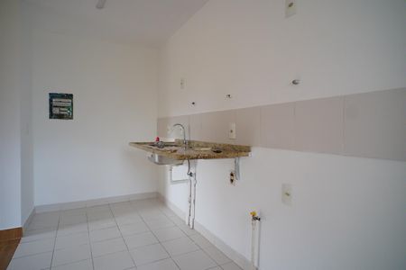 Cozinha  de apartamento para alugar com 3 quartos, 68m² em Jardim Carvalho, Porto Alegre