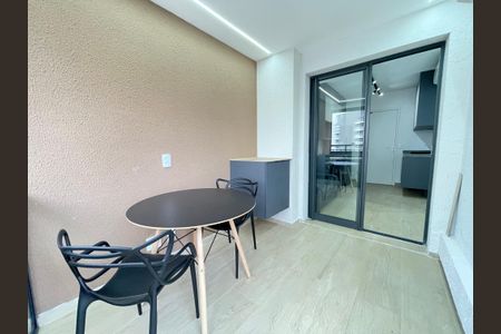 Apartamento para alugar com 34m², 1 quarto e 1 vaga Apartamento para alugar com 34m², 1 quarto e 1 vagaVaranda