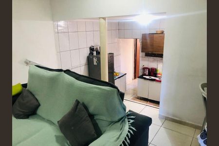 Casa à venda com 6 quartos, 200m² em Vila São José, São Paulo