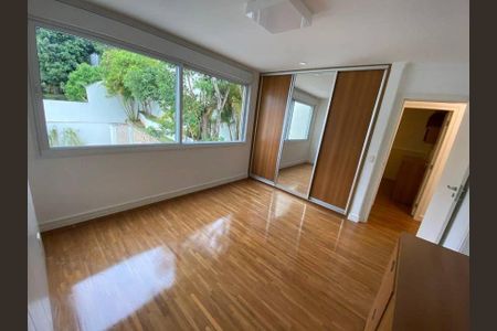 Casa à venda com 4 quartos, 425m² em Brooklin, São Paulo