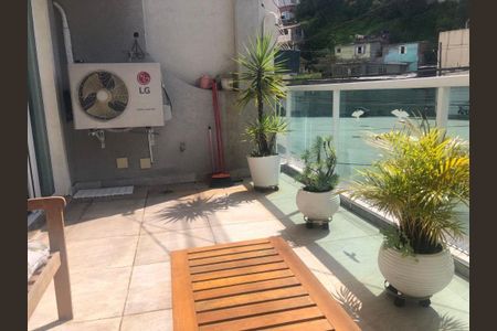 Casa à venda com 3 quartos, 230m² em Vila Monumento, São Paulo