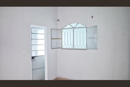 Casa para alugar com 100m², 2 quartos e sem vaga Casa para alugar com 100m², 2 quartos e sem vagaSala