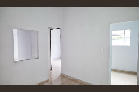 Sala de casa para alugar com 2 quartos, 100m² em Vista Alegre, Rio de Janeiro